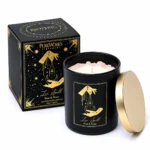 Song of India Manifestation Candle Love Spell 200 g με Rose & Peony, rose quartz, μαύρο δοχείο, χρυσό καπάκι και συσκευασία