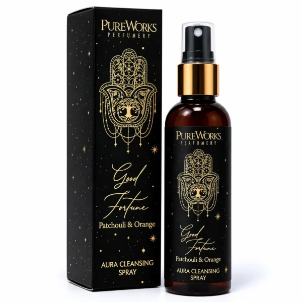 Song of India Room Spray Good Fortune 100 ml με Patchouli & Orange, μαύρη συσκευασία και spray bottle