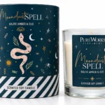 Celestial Magic Scented Candle Moondust Spell 120 g με Baltic Amber & Oud, γυάλινο δοχείο και μπλε συσκευασία