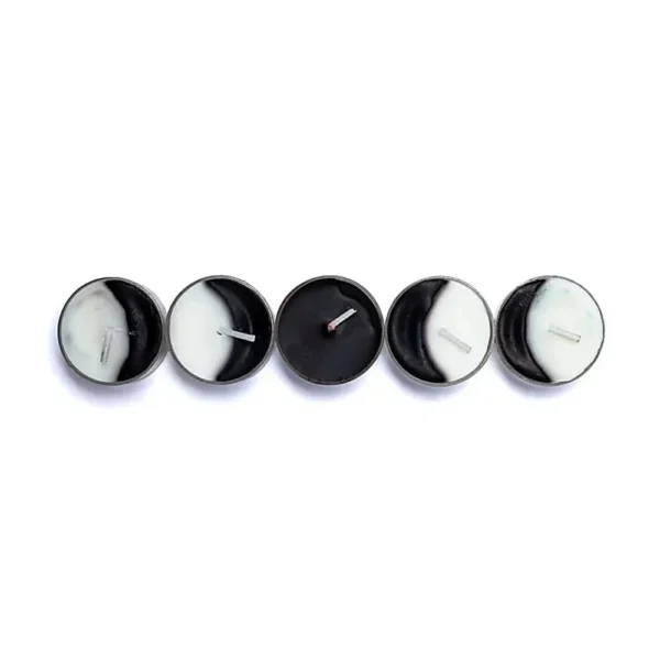 Waxing Moon tea lights 4 x 2 cm