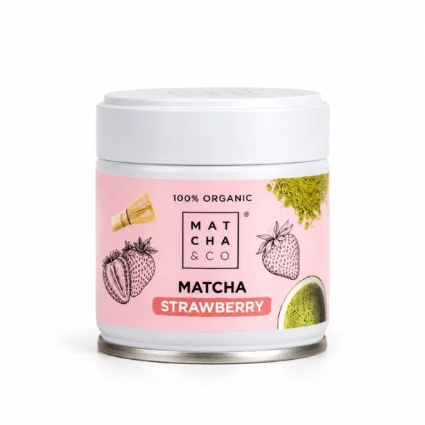 Alt Text: Matcha & Co Strawberry 30g – Βιολογικό ιαπωνικό matcha με φράουλα, σε συσκευασία 30g, ιδανικό για ζεστά και παγωμένα ροφήματα.