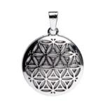 Ασημί μενταγιόν Flower of Life 3cm με γεωμετρικό σύμβολο Λουλούδι της Ζωής και λευκό χαλαζία.